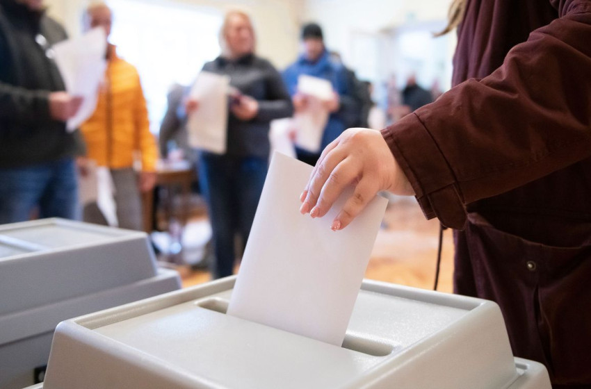 Ma 16 óráig mondhatnak le a képviselőjelöltek