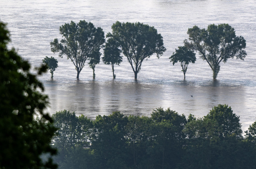 A valaha mért legmagasabb szintet érheti el a Rába vízállása