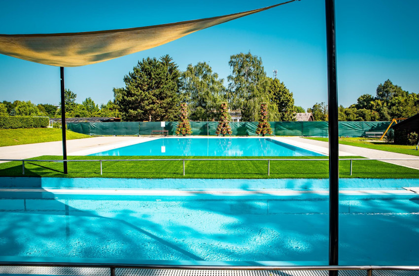 Holnap nyit a kapuvári strand