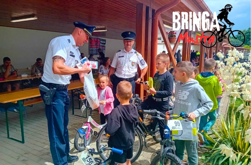 Csorna szakemberei és polgárőrök a II. Tour de Szil-en