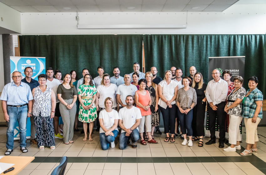 Piaci helyzettel és Álom Kerttel zárták a félévet