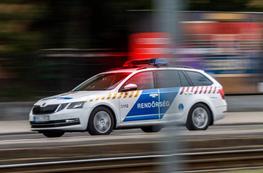 Hármas baleset a 85-ösön, Kónynál