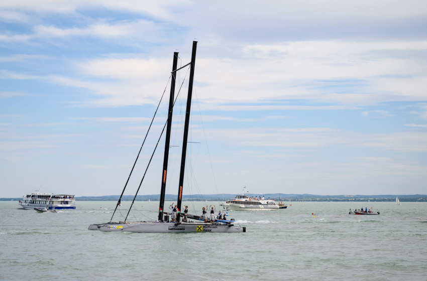 Kékszalag - indulnak a vitorlások