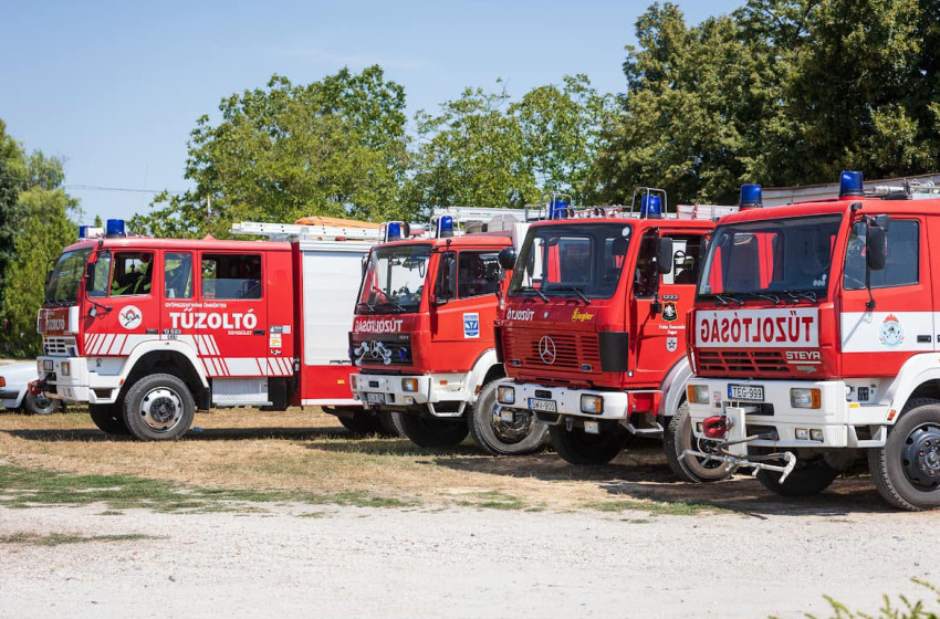 Közel kétmilliárdos támogatást kaptak az önkéntes tűzoltó-egyesületek a Magyar falu programban 