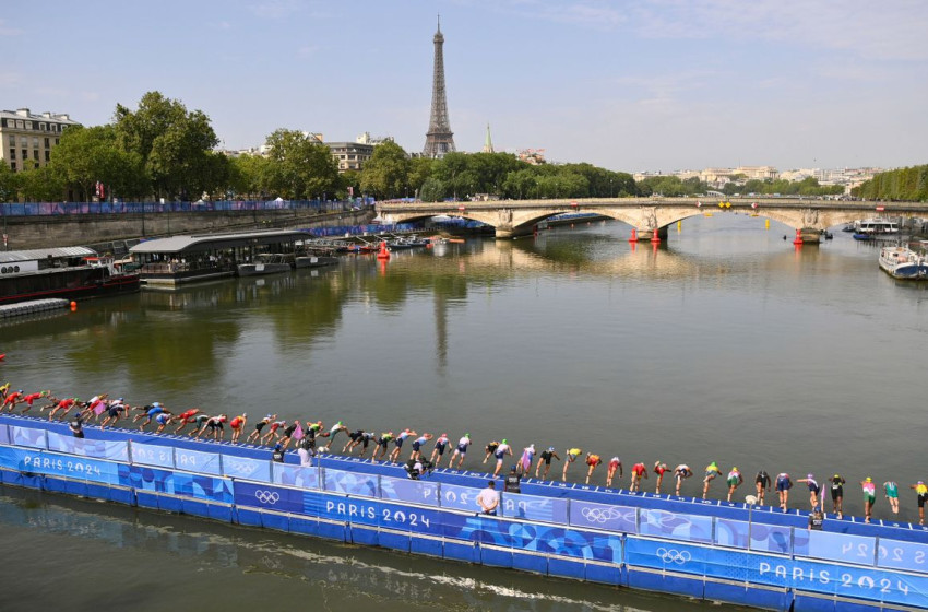 Egy triatlonista tízszer hányt, miután úszott a Szajnában