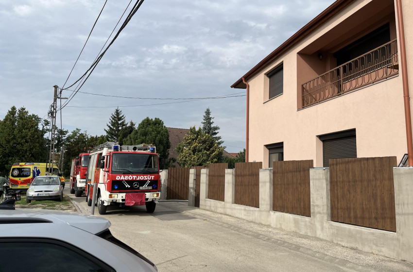 Tűz ütött ki egy napelemrendszer akkumulátorában Kapuváron