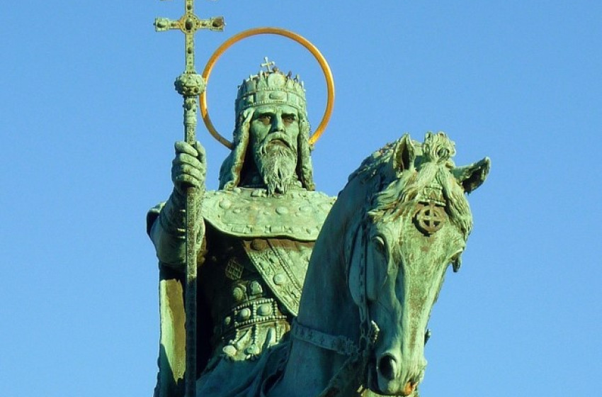 Szent István király, az államalapítás és az új kenyér ünnepe Kapuváron