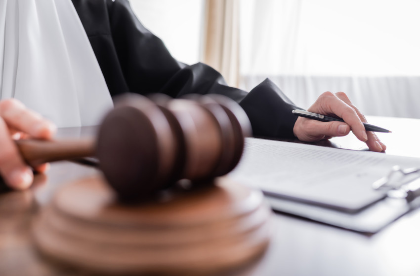 Huszonöt évet is kaphat a szökésben lévő embercsempész