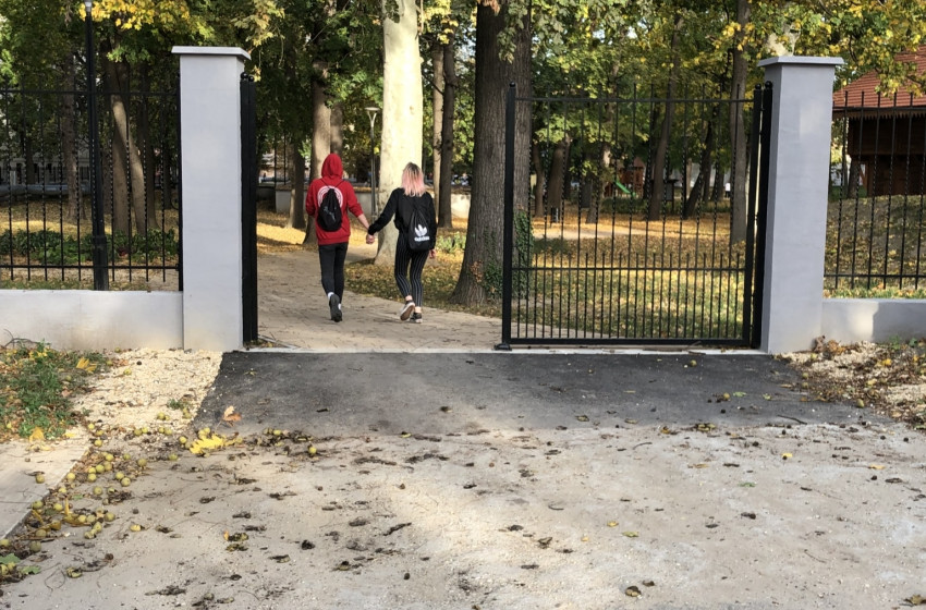 Péntek estig zárva lesz a Premontrei park Csornán