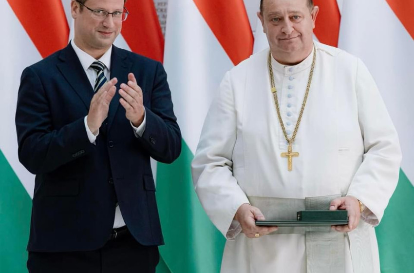 Magyar Érdemrend tisztikeresztje kitüntetésben részesült Fazakas Zoltán Márton premontrei apát 