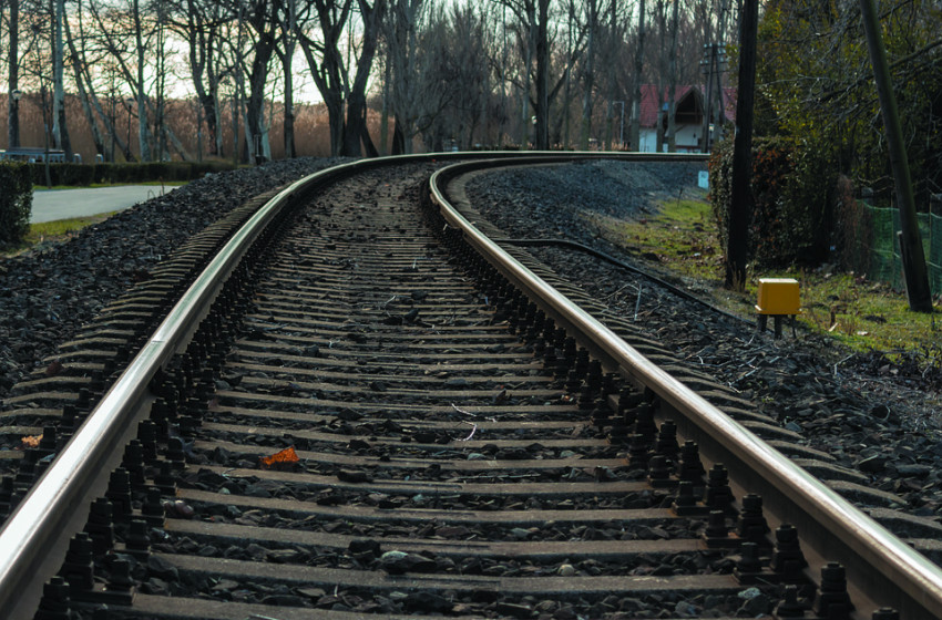 Vágányzár és vonatpótló buszok a Győr–Csorna állomás között