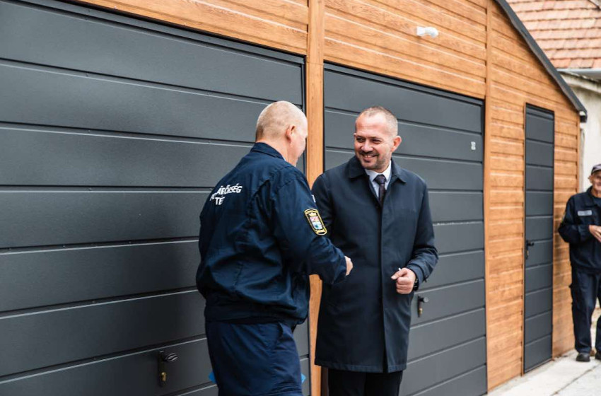 Gyopáros Alpár: az elmúlt négy évben csaknem 800 pályázatot nyertek polgárőr egyesületek a Falusi civil alap keretében