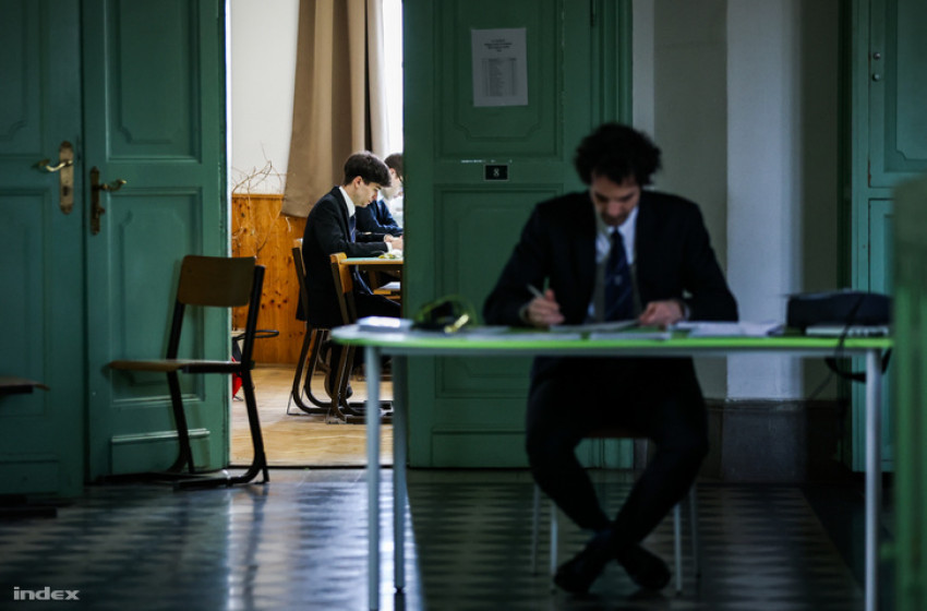 Pénteken kezdődnek az őszi érettségi vizsgák, mutatjuk a legfontosabb tudnivalókat
