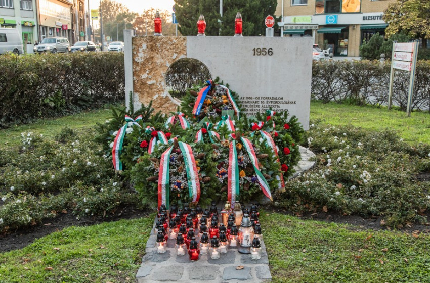 A sorsfordító októberi napokra emlékeztek Kapuváron