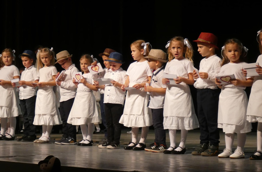 Szívhez szóló nagyszülők napja a csornai katolikus óvodában