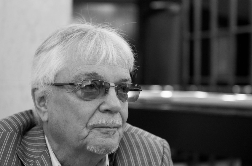 Meghalt Szörényi Szabolcs