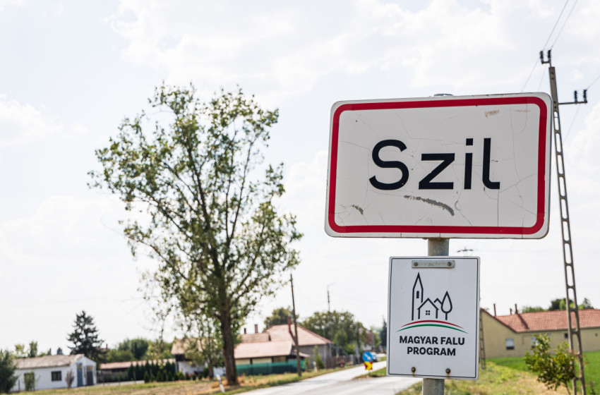 Első alkalommal rendezik meg a Szili Fénytraktor felvonulást