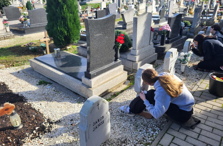 Hadisírokat újítottak fel a Hunyadi-gimnázium diákjai