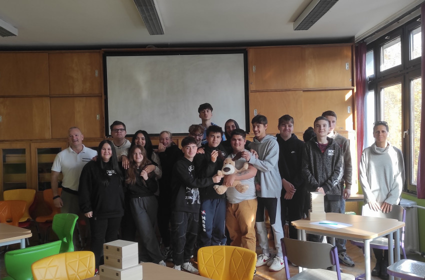 Szabadulószoba-jellegű kalanddal tanultak a kapuvári diákok az online biztonságról