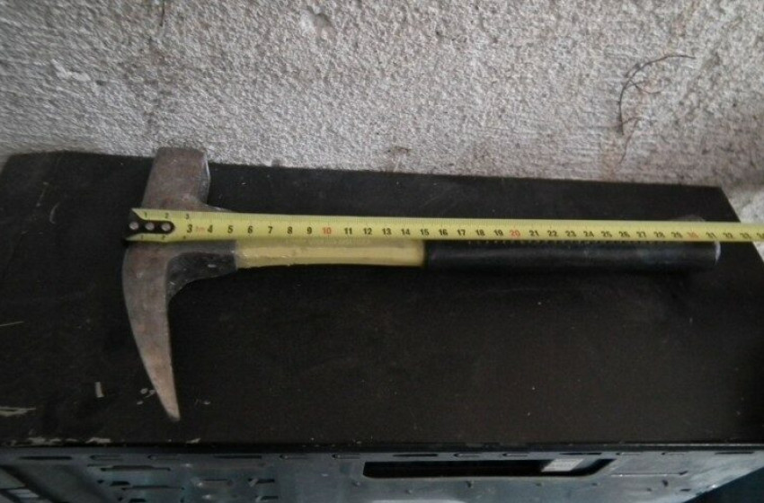 Kalapáccsal vett revansot a csábítón