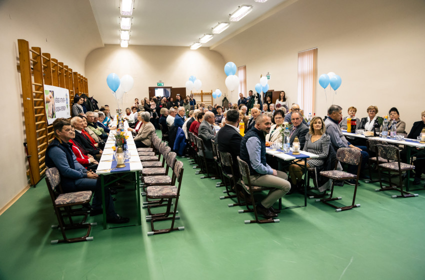 Az időseket ünnepelték Vitnyéden