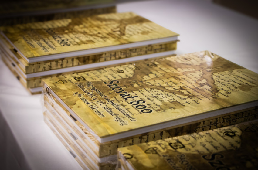 Nyolc évszázadot őriz a könyv Bágyogszovátról 