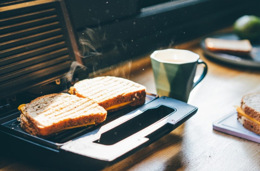 Így lesz újra tiszta a melegszendvicssütő