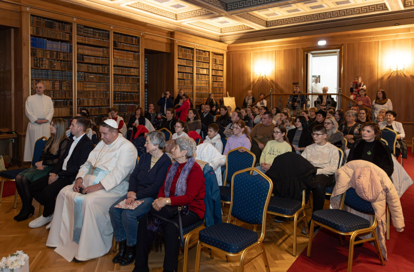 Titkos kódexcsat a csornai apátságban-bemutatták a mesekönyvet