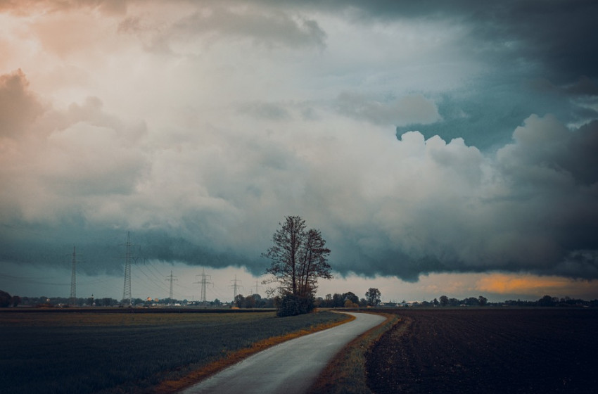 Havazásra számíthatunk, hideg levegő áramlik a Kárpát-medence fölé