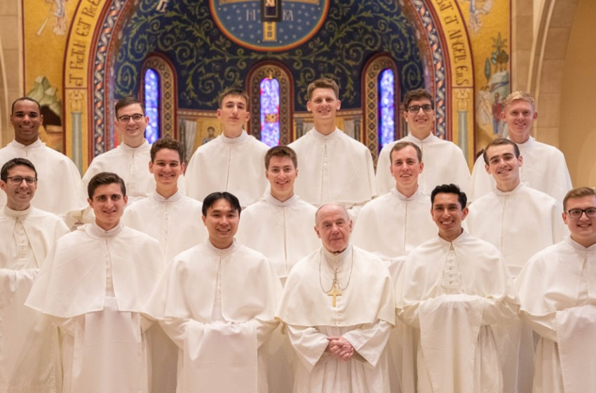 Csornáról indult örökség: Tizennégy új premontrei szerzetes Kaliforniában