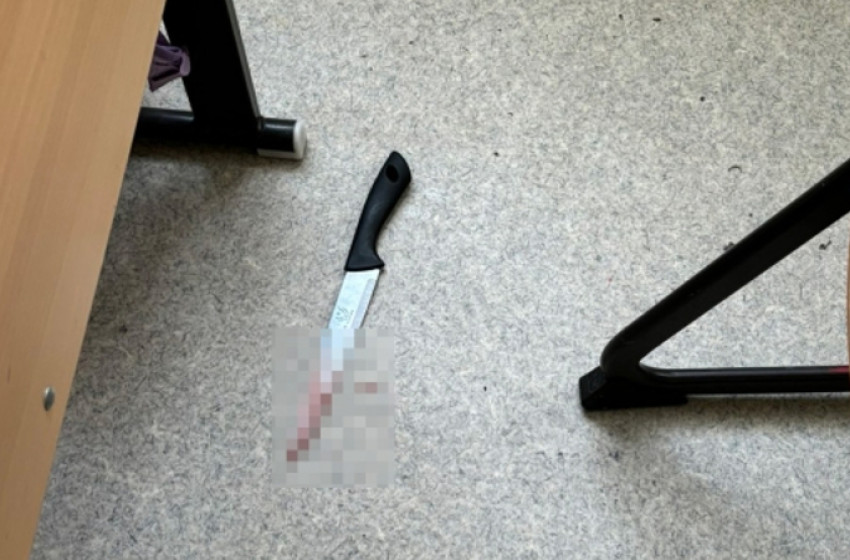 Vallott az osztálytársát hátba szúró, halállistát készítő bőnyi lány, vádat emeltek ellene