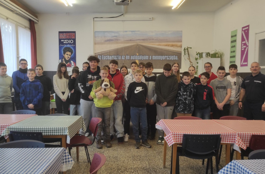 Kiszabadult Gordon Kapuváron