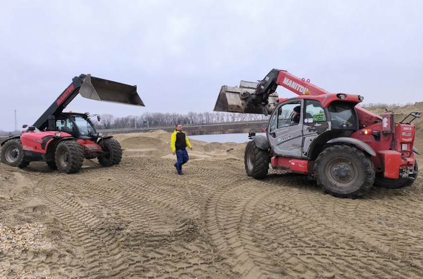 Folytatódik a külterületi utak felújítása Rábatamásiban