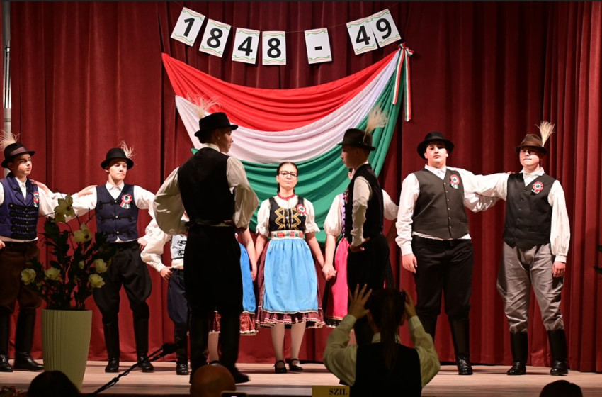 Ünnepi megemlékezés az 1848-as hősökről Szilban