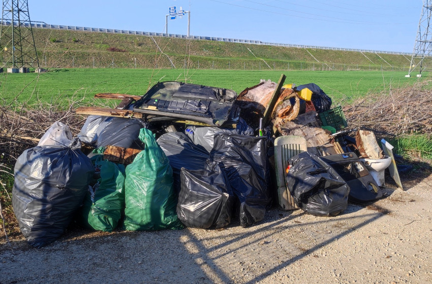 Tisztább utakért a Rábaközben – Hulladékgyűjtési akciót tartott a Rábaközi Hiking Team