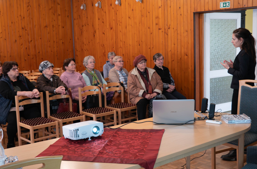 Sikeres bűnmegelőzési előadás Szilban: „Biztonságuk közös érdekünk!”