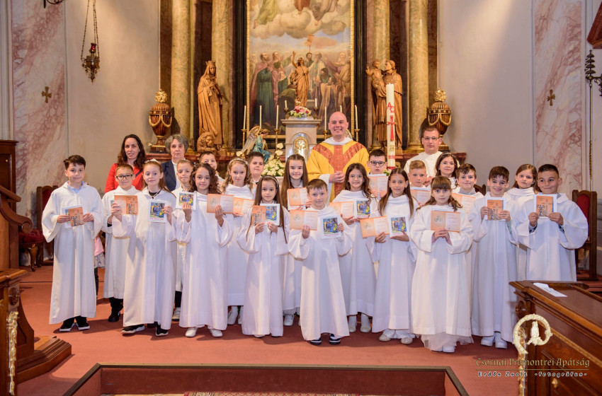 Elsőáldozás a Csornai Premontrei Apátságban