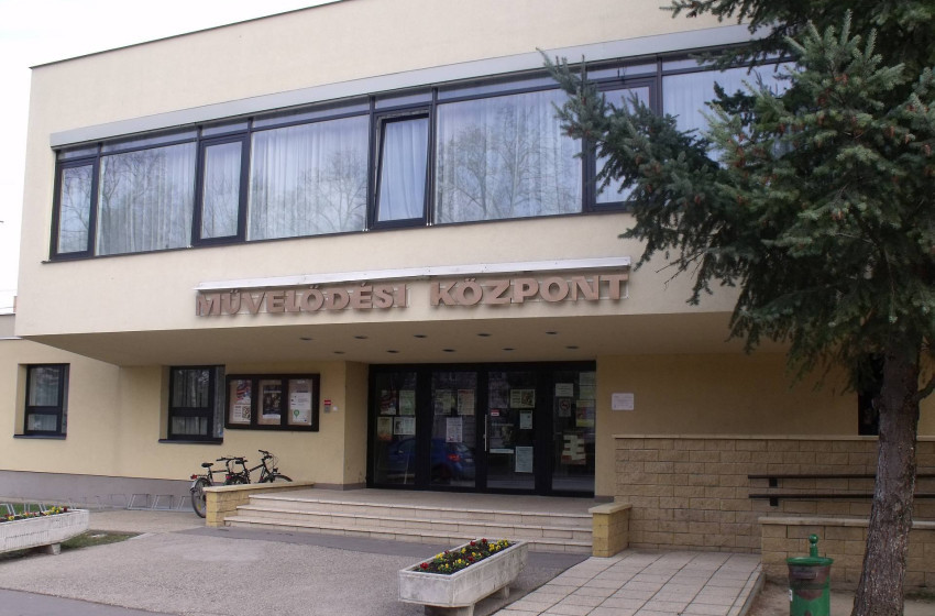  Tehetségek tárlata a csornai Művelődési Központban