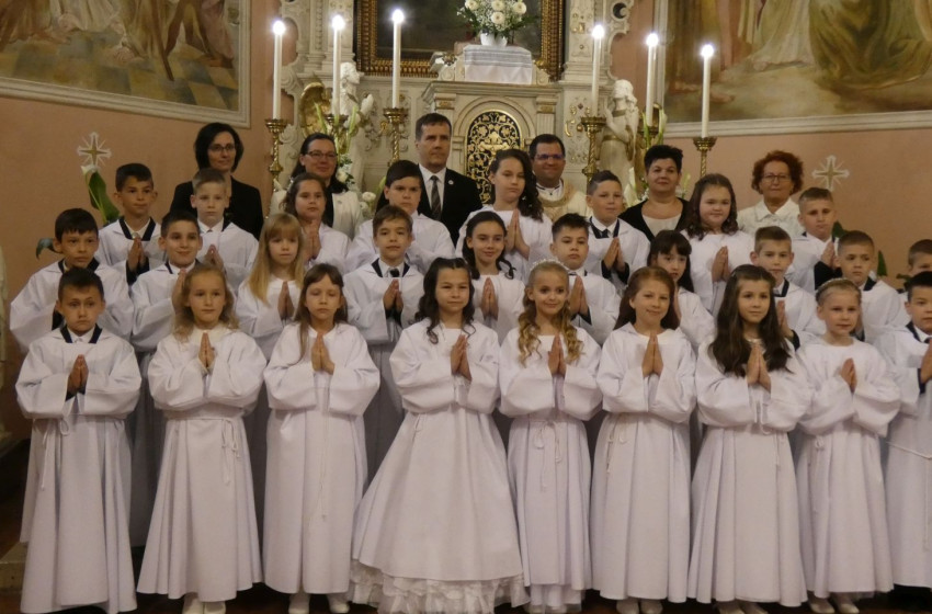 Elsőáldozás a kapuvári Páli Szent Vince Iskolában