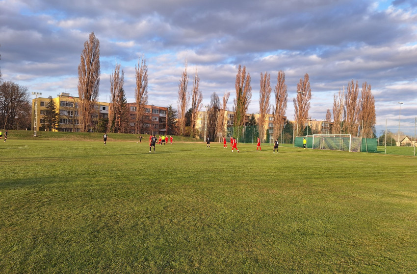 Vármegye II: Dénesfán a Szany, a Nagycenk vár a Rábatamásira
