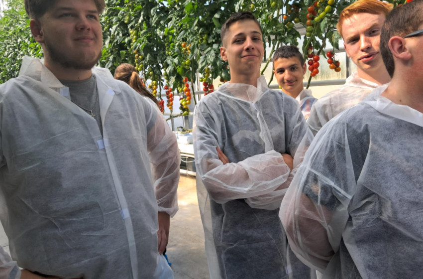 Szakmai látogatáson jártak a csornai Csukás diákjai a Greencoop Hungary Kft.-nél