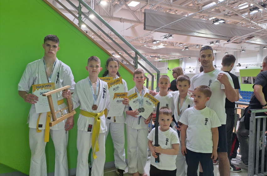 Siker a tatamin – Hét éremmel zárt a KKE-Spartacus Karate csapata