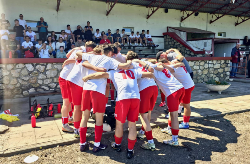  A Nebuló nyerte az U19-es rábaközi rangadót, bronzérmesek lettek a vitnyédi U16-osok