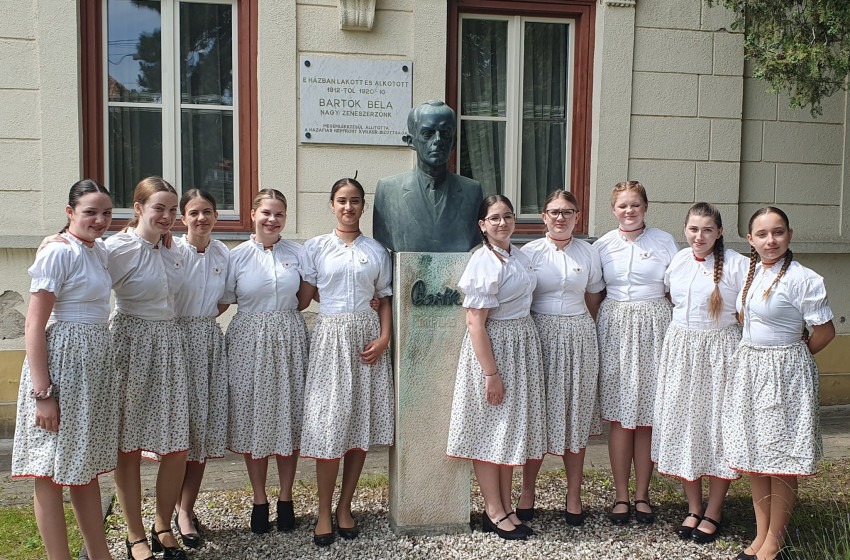 Csornai diákok újabb sikerei a népzenei versenyeken