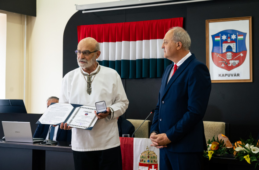 Kapuvár élő hagyománya: Szabó István munkásságát „Kapuvár Városáért Emlékéremmel” ismerték el
