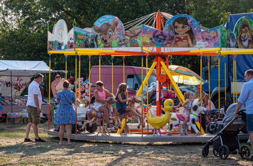 Retro búcsú Bodonhelyen - videó