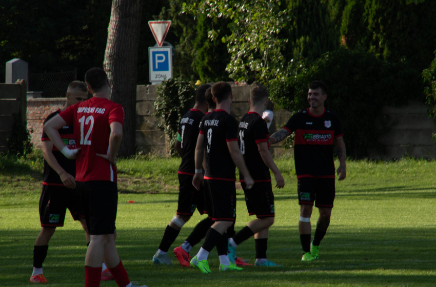 Elkezdik: Bácsán a Kapuvár, Gönyűn a Csorna, otthon a Vitnyéd