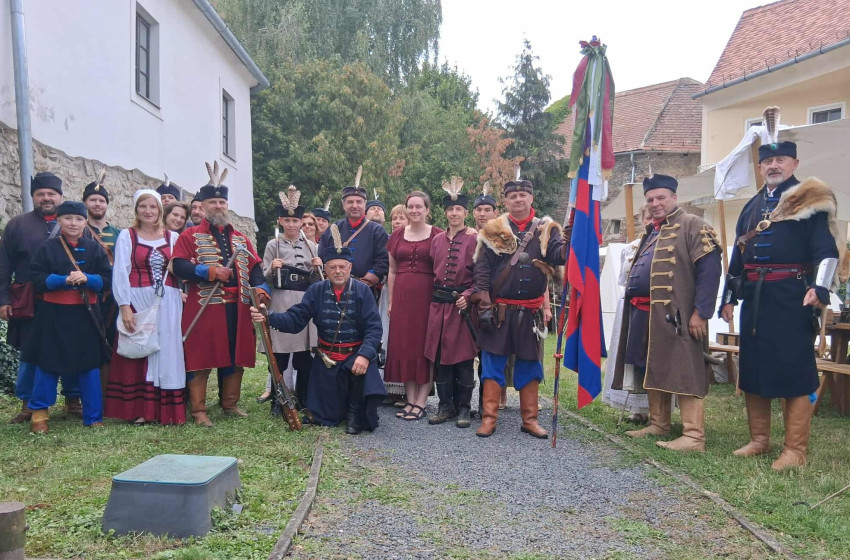  Kapuvári Hajdúk és Gartai Muskétások Kőszegen - képek 