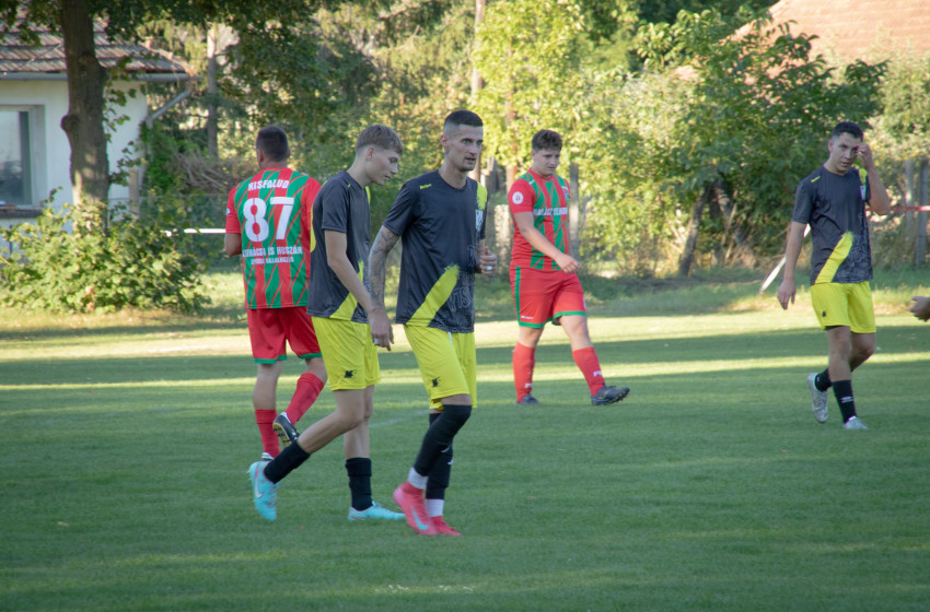 Kisfalud - Rábatamási 0-4: Összefoglaló és értékelések videón