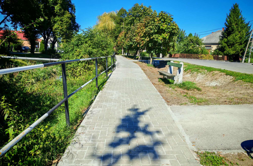 Megújult a járda az Osli úton Kapuváron